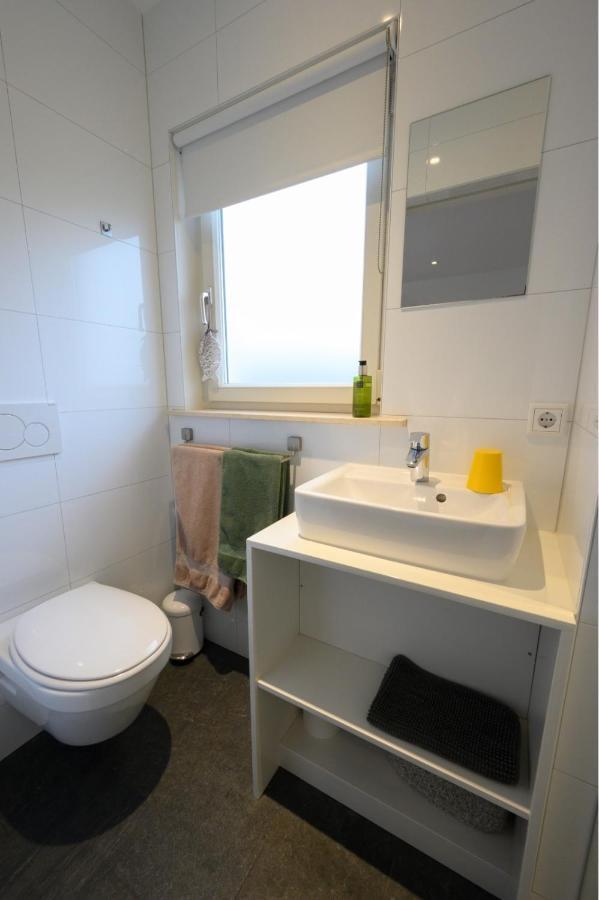 B&B Witvliet, Kamers En Studio Met Heerlijk Ontbijt ! Zoutelande Luaran gambar