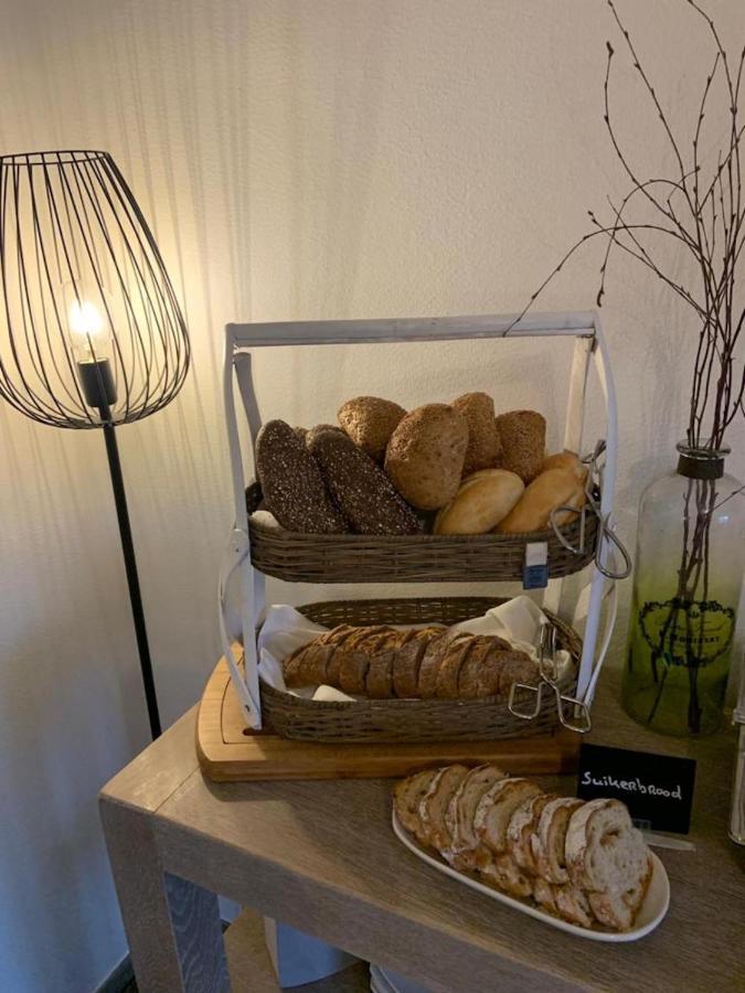 B&B Witvliet, Kamers En Studio Met Heerlijk Ontbijt ! Zoutelande Luaran gambar